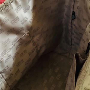 Michael Kors tote.